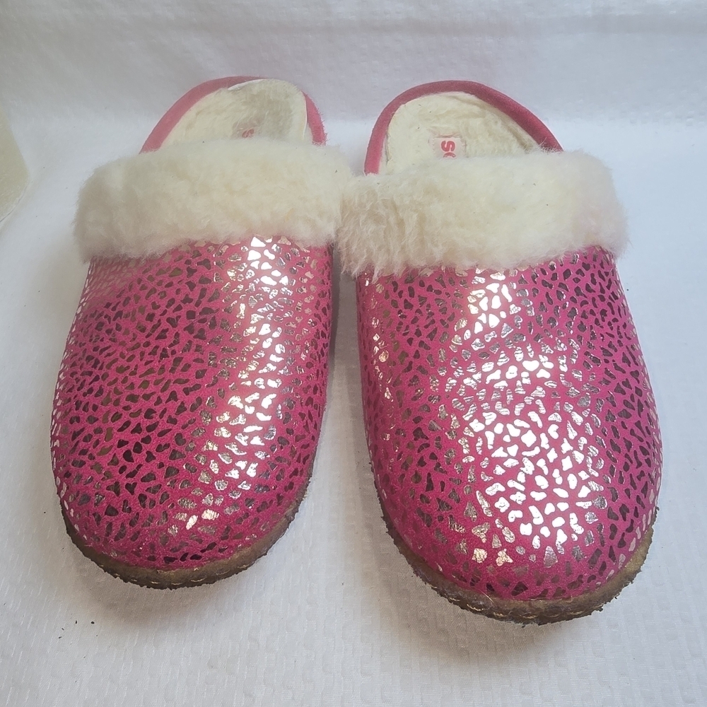 SOREL NAKISKA YOUTH SLIPPERS PINK WITH SILVER ANIMAL PRINT WHITE FUZZY SIZE 5